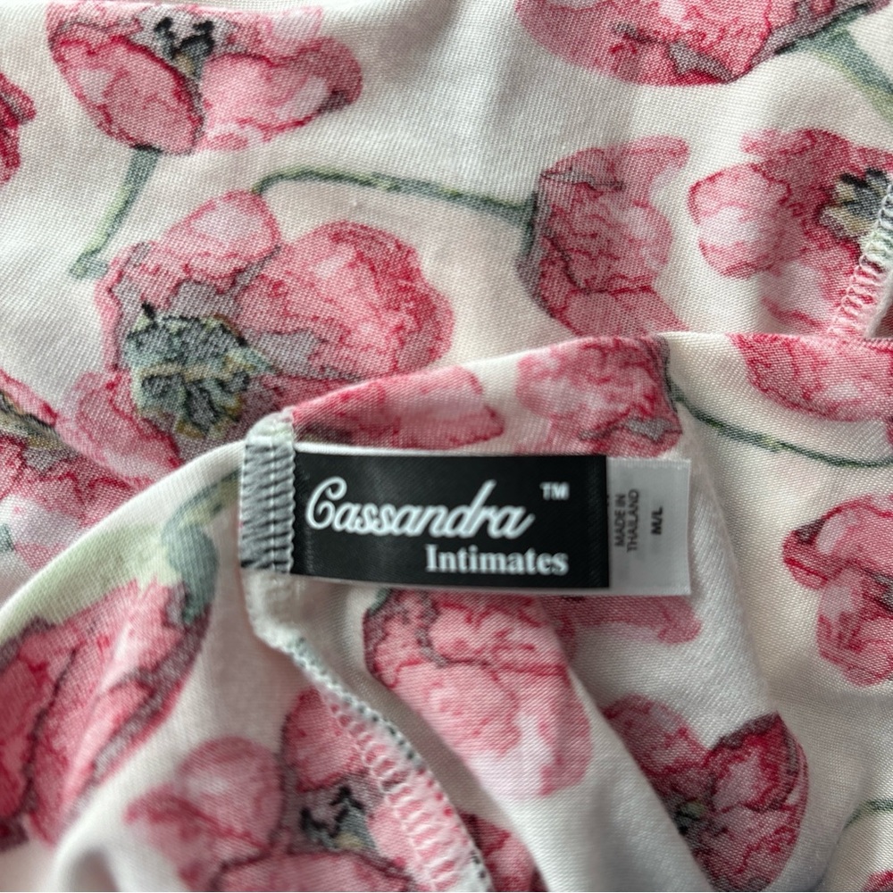 Cassandra Intimates Ladies Robe Size Medium-Large NWT - Picture 7 of 7